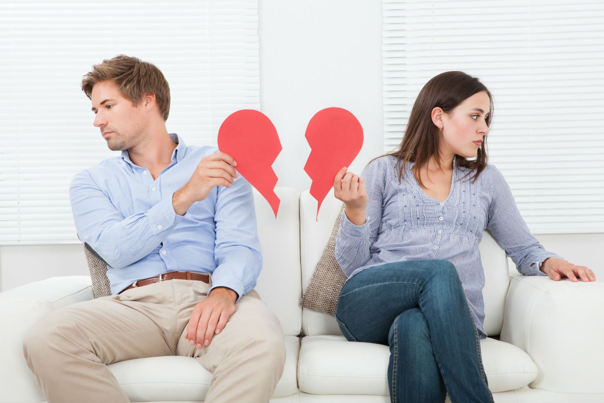 Как себя ведет мужчина после развода и каковы перспективы новых отношений?