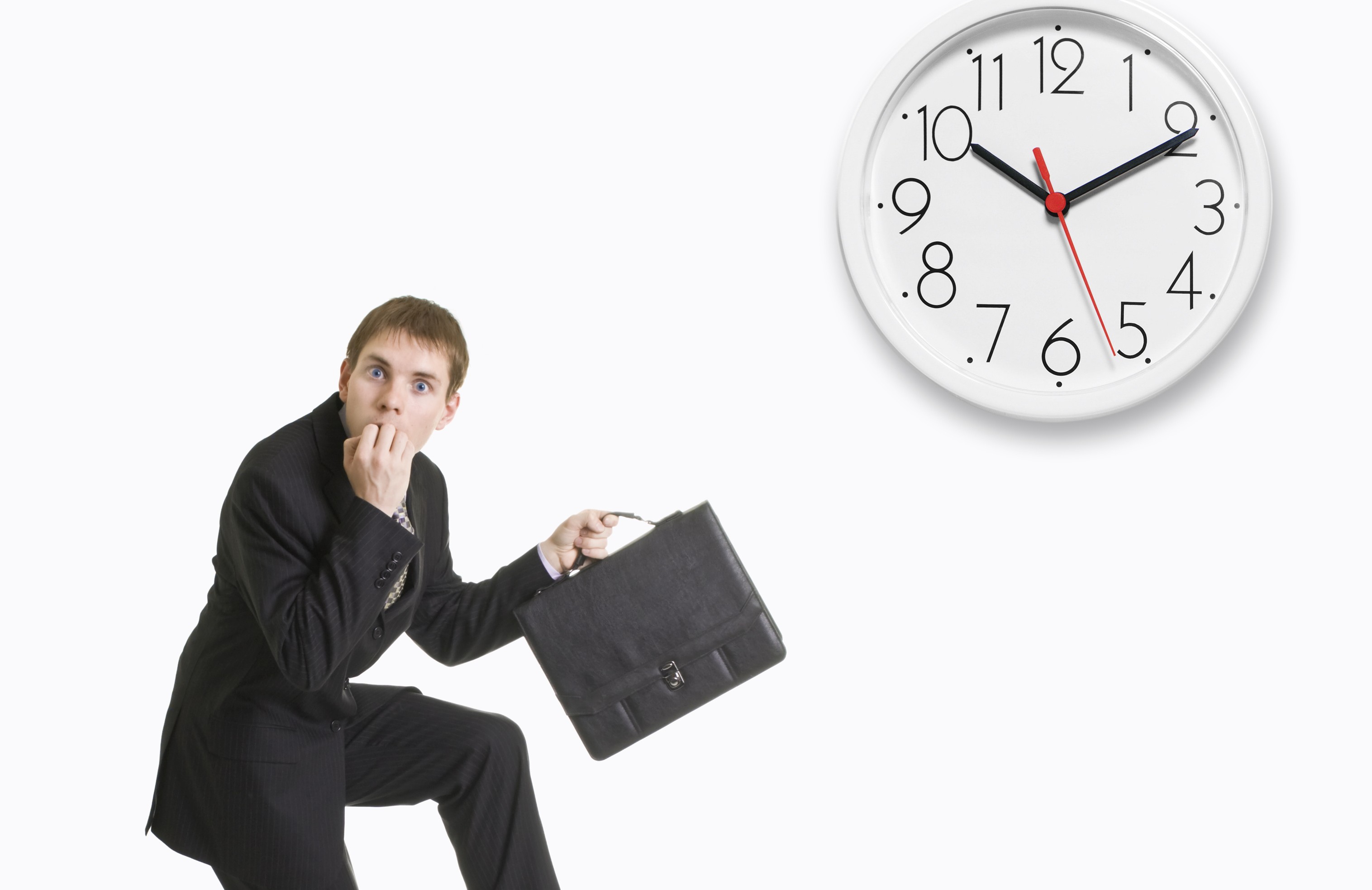 Быть опоздавшим на английском. Опаздывающий человек. Дисциплинированность и пунктуальность. Ответственность и пунктуальность. Опаздывающий сотрудник.